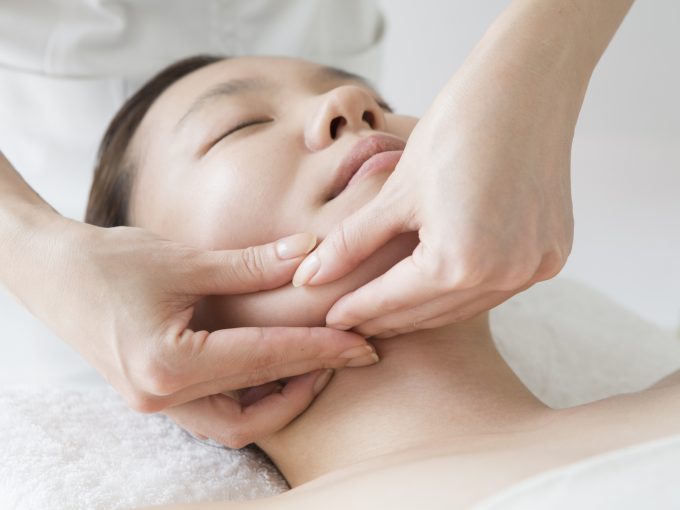 Lift up massage