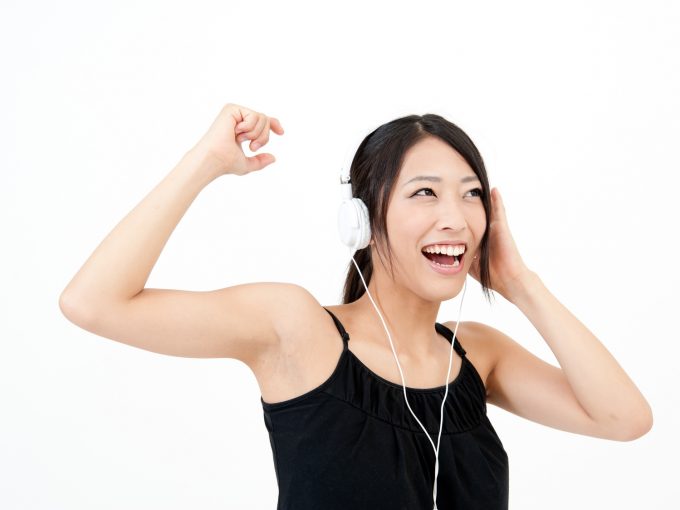 音楽を聴きながらエクササイズ