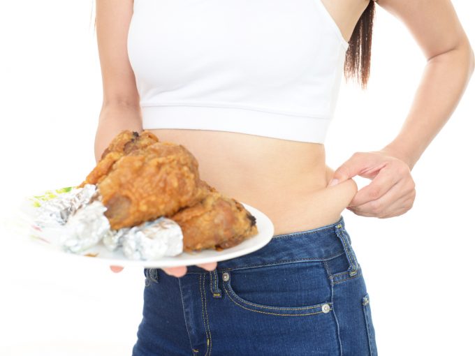 痩せているのに腰回りに贅肉がある女性