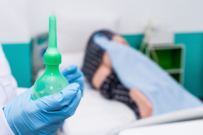病院での腸内デトックスの様子