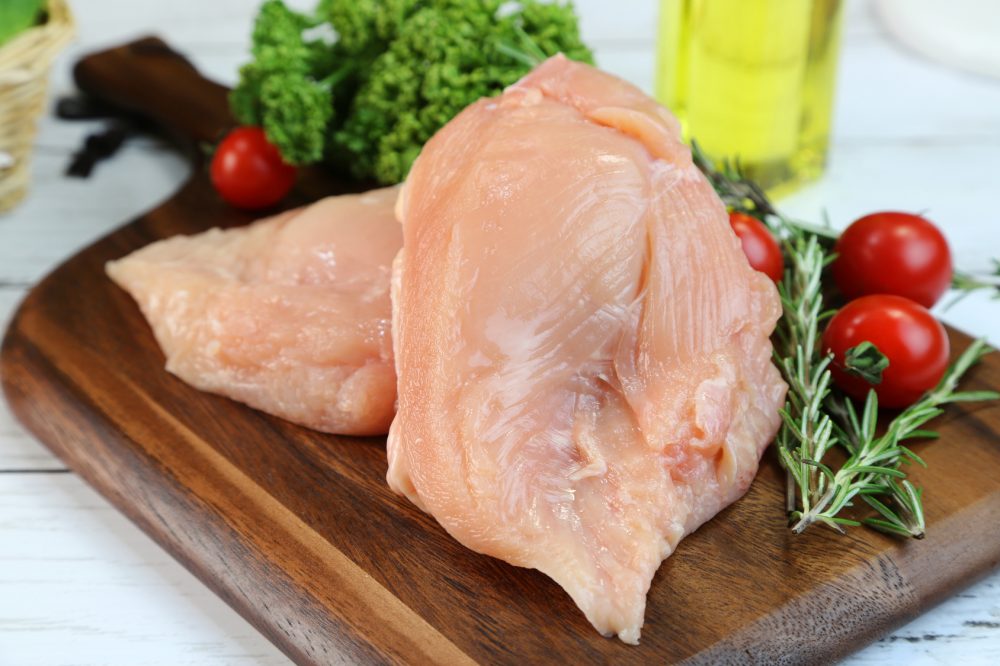 エアフライヤーで作る鶏胸肉のベーコン巻きレシピ